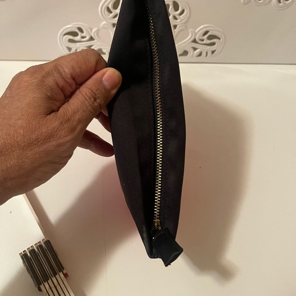 Prada perfume small makeup bag lightweight with gorgeous hot pink and black - Picture 9 of 13